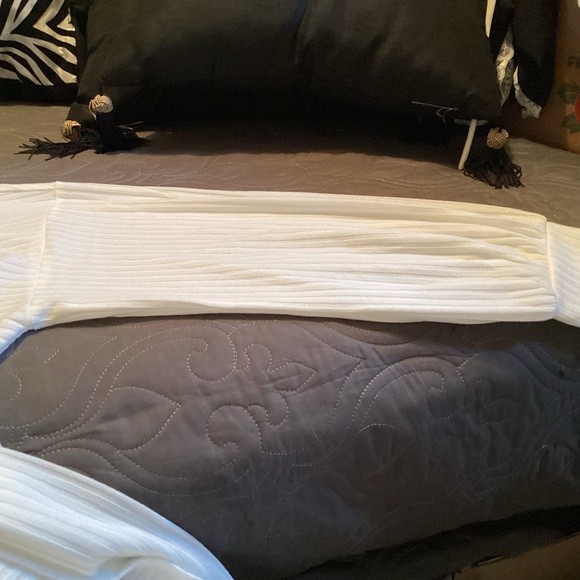 Cato’s ladies white textured open Cardigan, size XL, NWT - Picture 9 of 11